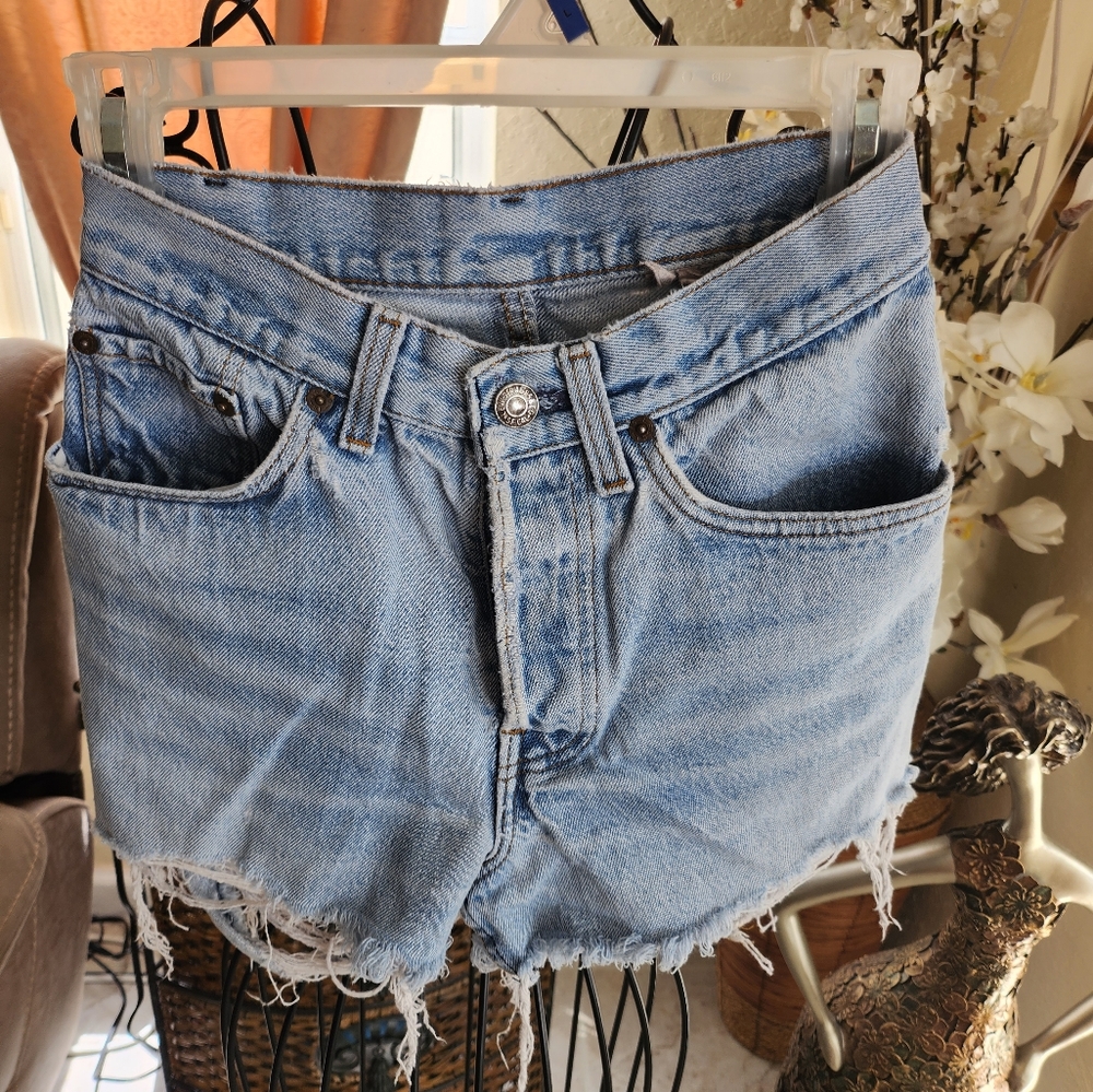 Levi's Jean Shorts size xs - Picture 2 of 7